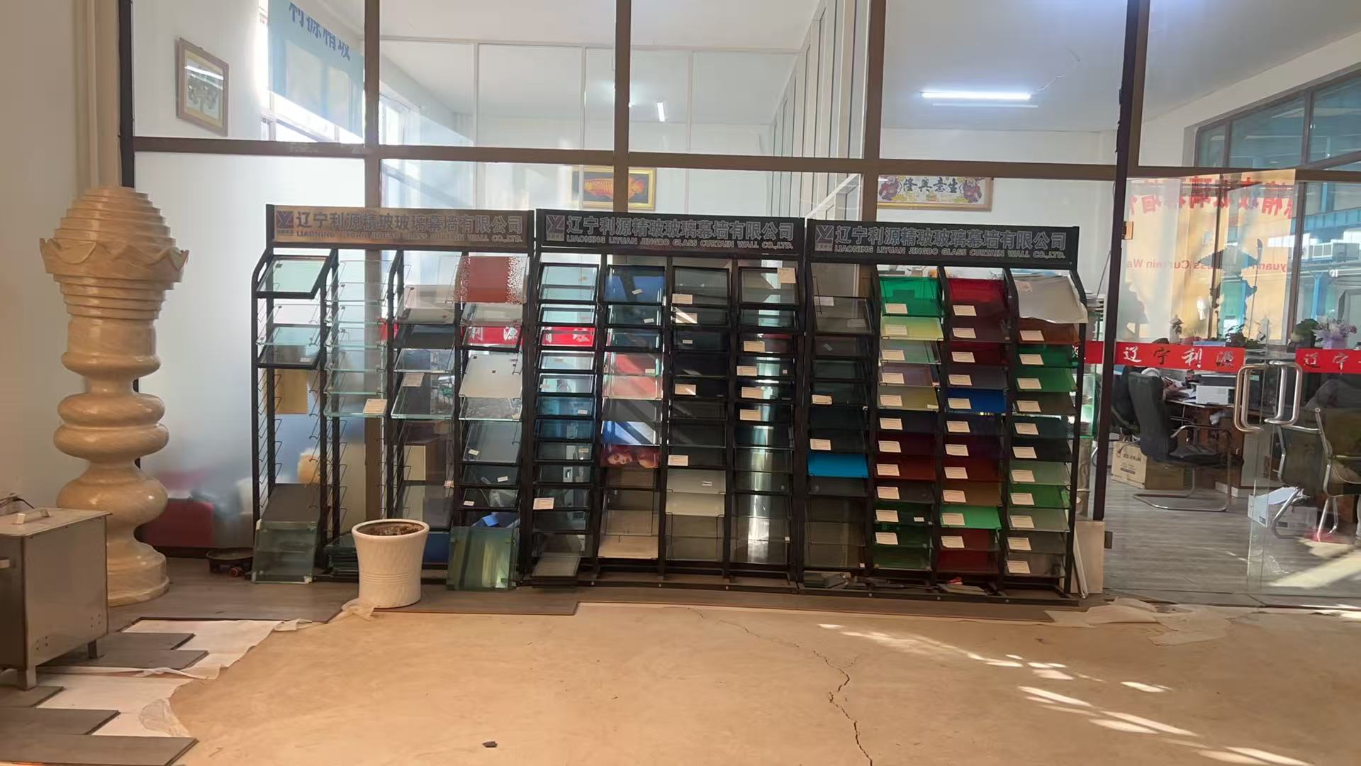 嘉峪关市工程玻璃批量采购玻璃幕墙 - 一站式服务
